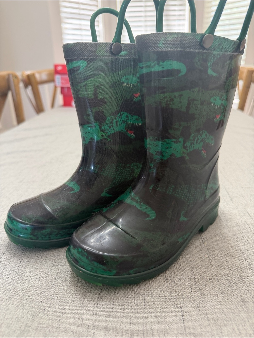 Kids Green Dinosaur Light Up Rain Boots - Waterproof Pull-On Size 9/10